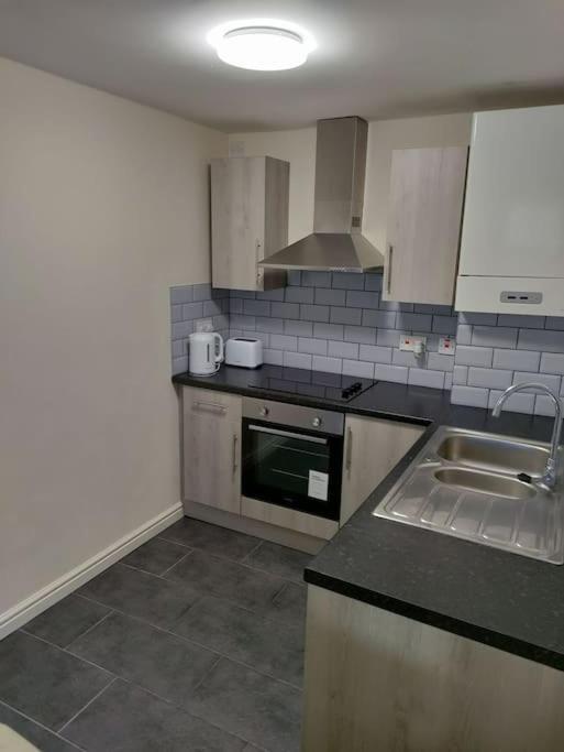 Centre * Droitwich